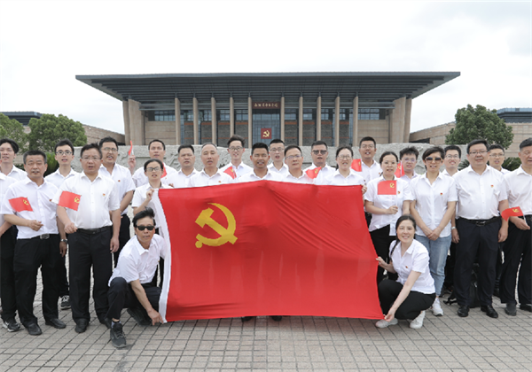 优秀党支部——w66旗舰厅二建党支部